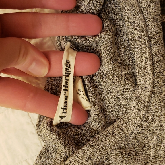 Chill sweater - Picture 2 of 4